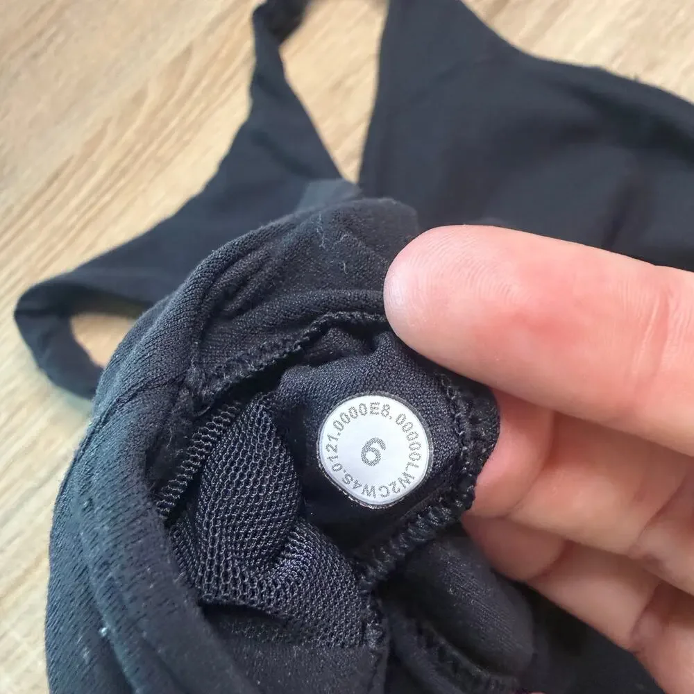 Lululemon Sz 6 Sweet Awakenings Bra Light Support, Black W2CW4S yoga pilates